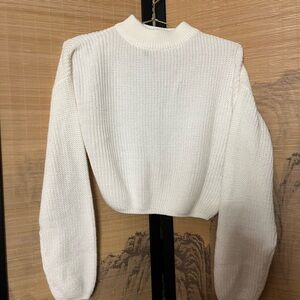 H&M Classic White Turtleneck Sweater